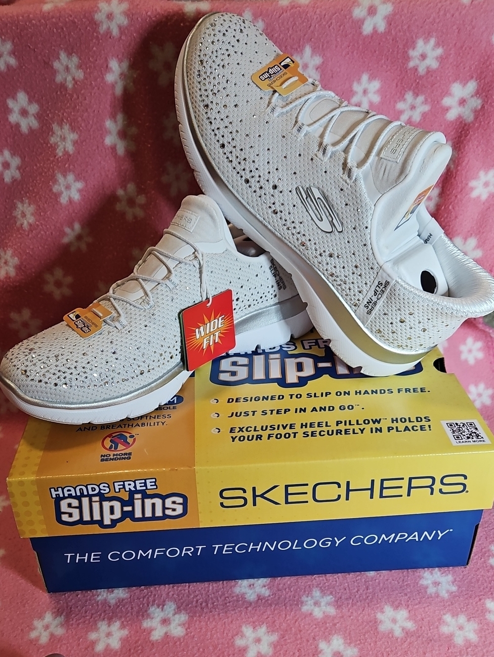 Skechers Women's/ Men's White Knit Slip-On Sneakers with Sparkle